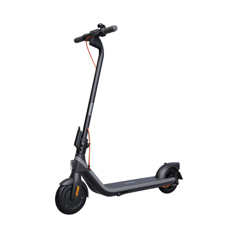 สกู๊ตเตอร์ไฟฟ้า Ninebot E2 Plus สีดำ